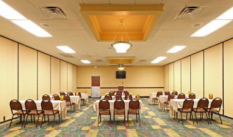 Holiday Inn Jonesboro Facilities photo